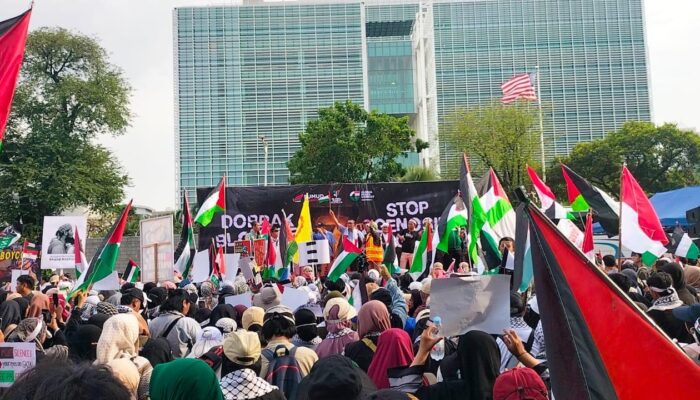 Menuju Aksi Solidaritas Palestina di Patung Kuda, Ribuan Massa PKS & KAMMI Jabar Bergerak ke Jakarta