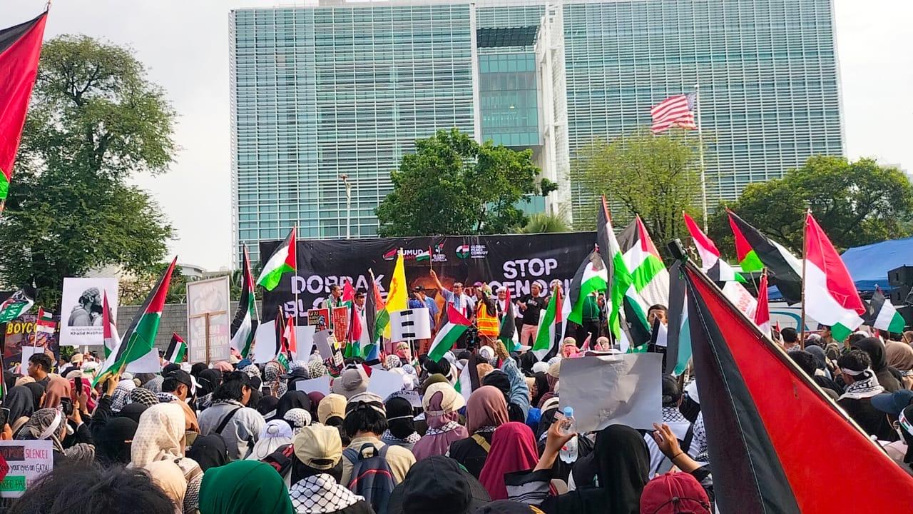 Menuju Aksi Solidaritas Palestina di Patung Kuda, Ribuan Massa PKS & KAMMI Jabar Bergerak ke Jakarta