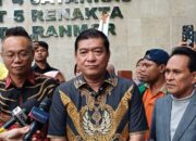 Jusuf Kalla Masih Harap Jaksa Tangkap Silfester Matutina