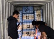 Polisi Bongkar Sindikat Balpres di Jakarta, 207 Bal Pakaian Bekas Impor Disita