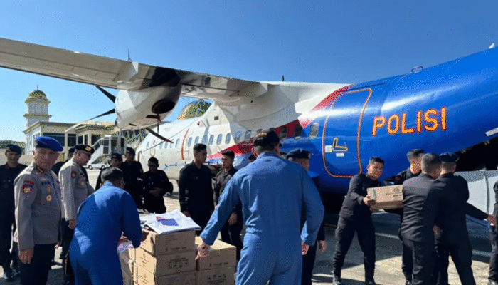 Mabes Polri Kirim Bantuan Logistik ke Aceh