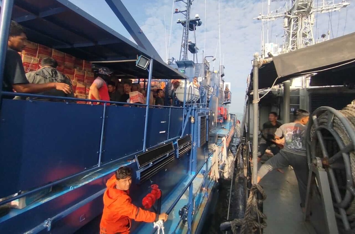 Bantuan Logistik ke Langsa (1)