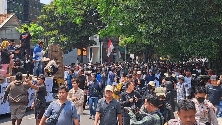 Blokir Jalur Pantura, Dua Pentolan Demo Pati Resmi Jadi Tersangka