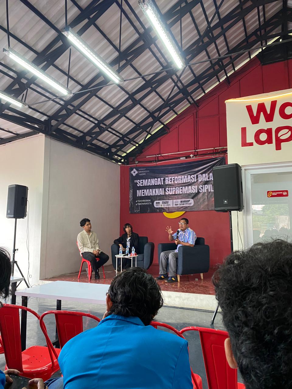 Serikat Mahasiswa Tangsel Bahas Ancaman Militerisasi dan Masa Depan Supremasi Sipil
