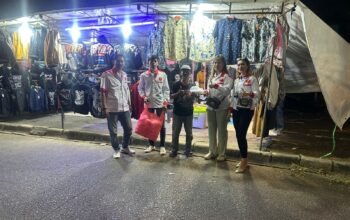 Gelar Jumat Berkah, Gamis Indonesia Bagikan 100 Paket Nasi Kotak untuk Warga Cipinang