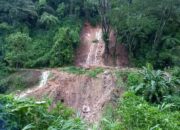 Jalan Raya Ciamis–Kawali–Cirebon Ditutup Total Akibat Longsor