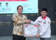 Kepala BNN RI Terima Penghargaan Tokoh Peduli Desa dari APDESI Merah Putih