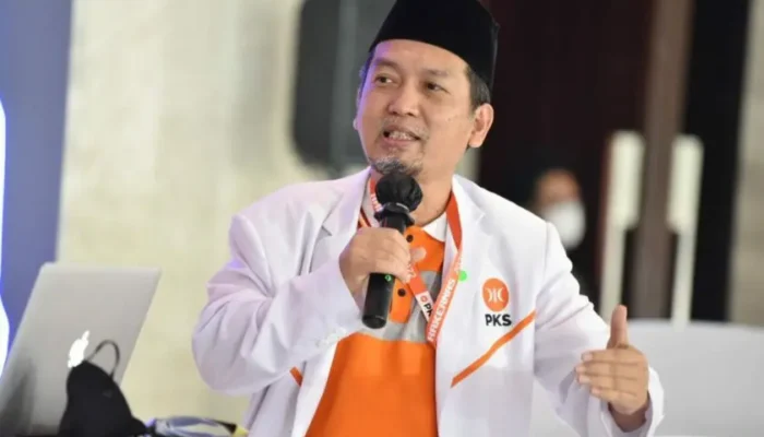 PKS Ingatkan Pelunasan Utang Proyek Whoosh Tak Gunakan APBN