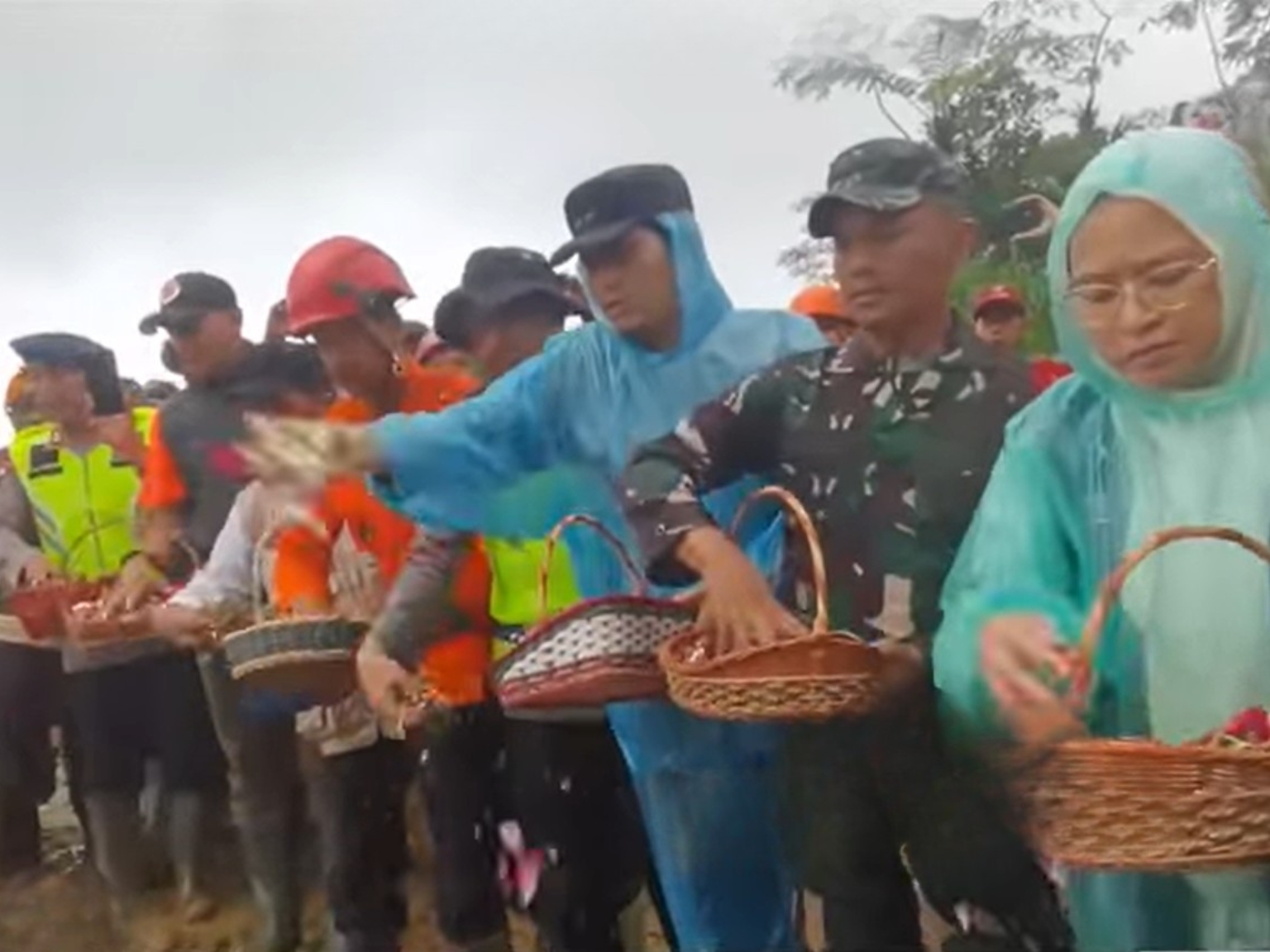 Operasi Pencarian Korban Longsor Banjarnegara Resmi Dihentikan, 17 Korban Ditemukan, 11 Hilang