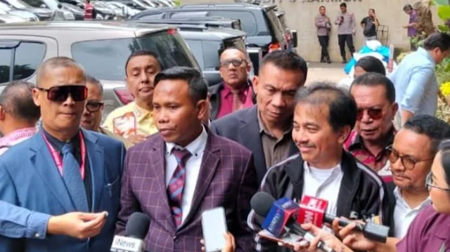 Tolak Tawaran Komisi Percepatan Reformasi Polri, Roy Suryo Cs Ogah Damai dengan Jokowi