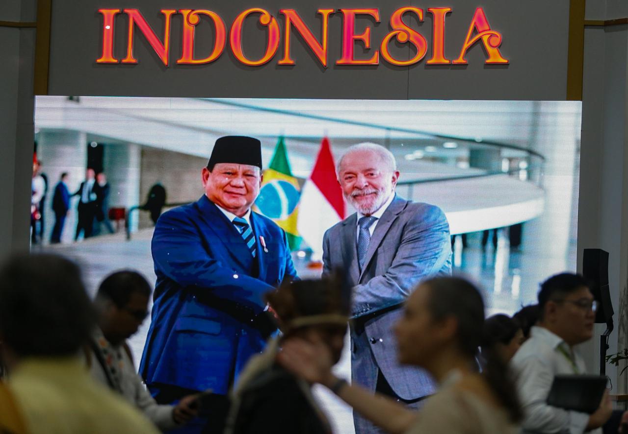 Diplomasi Hijau di COP 30: Janji Manis Indonesia di Tengah Krisis Hutan