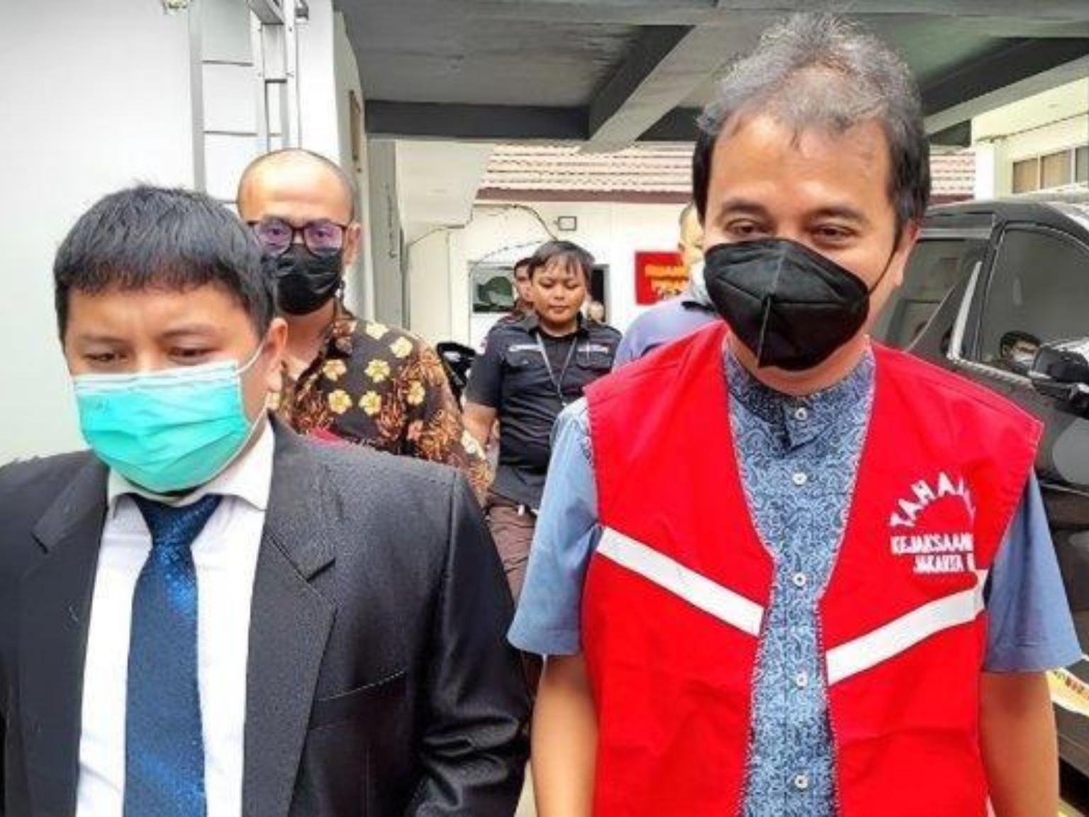 Penetapan Tersangka Roy Suryo Cs Dinilai Sah: Polisi Tegaskan Ada Bukti Manipulasi Digital