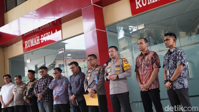 KontraS Minta Polda Metro Tak Berhenti soal Kesimpulan Identitas Farhan – Reno