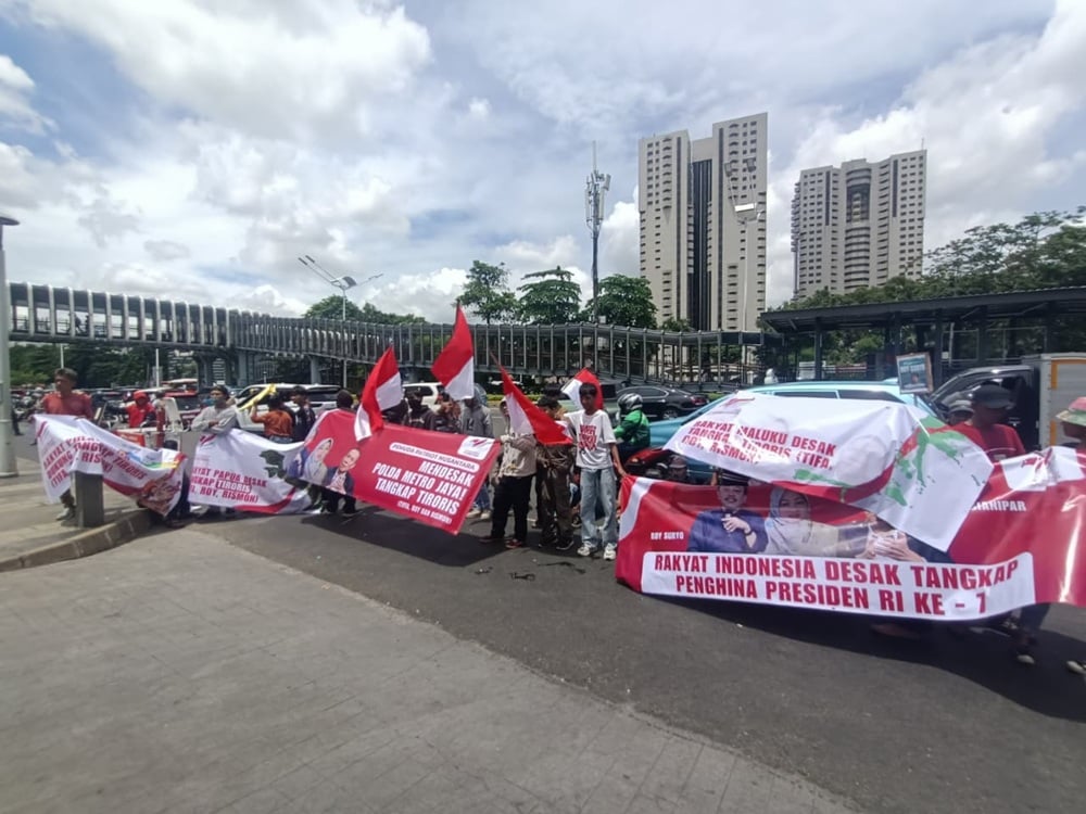 Pemuda Patriot Nusantara Desak Polisi Langsung Tahan Roy Suryo Cs