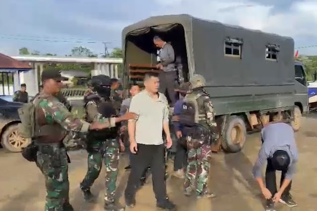 15 WNA China Ditangkap Usai Serang 15 Personel TNI di Ketapang