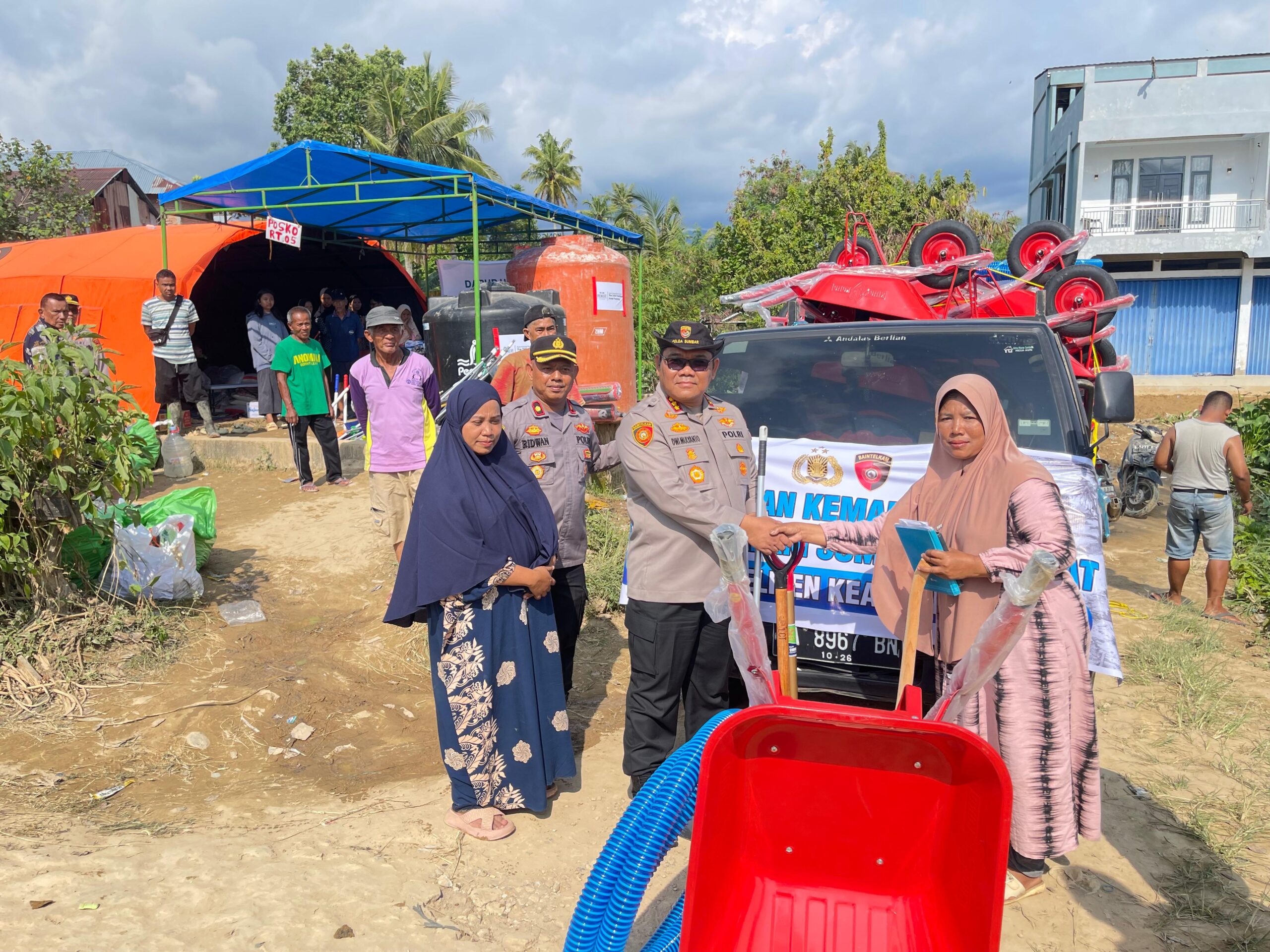 Baintelkam Polri kirim bantuan kemanusiaan ke masyarakat Sumbar