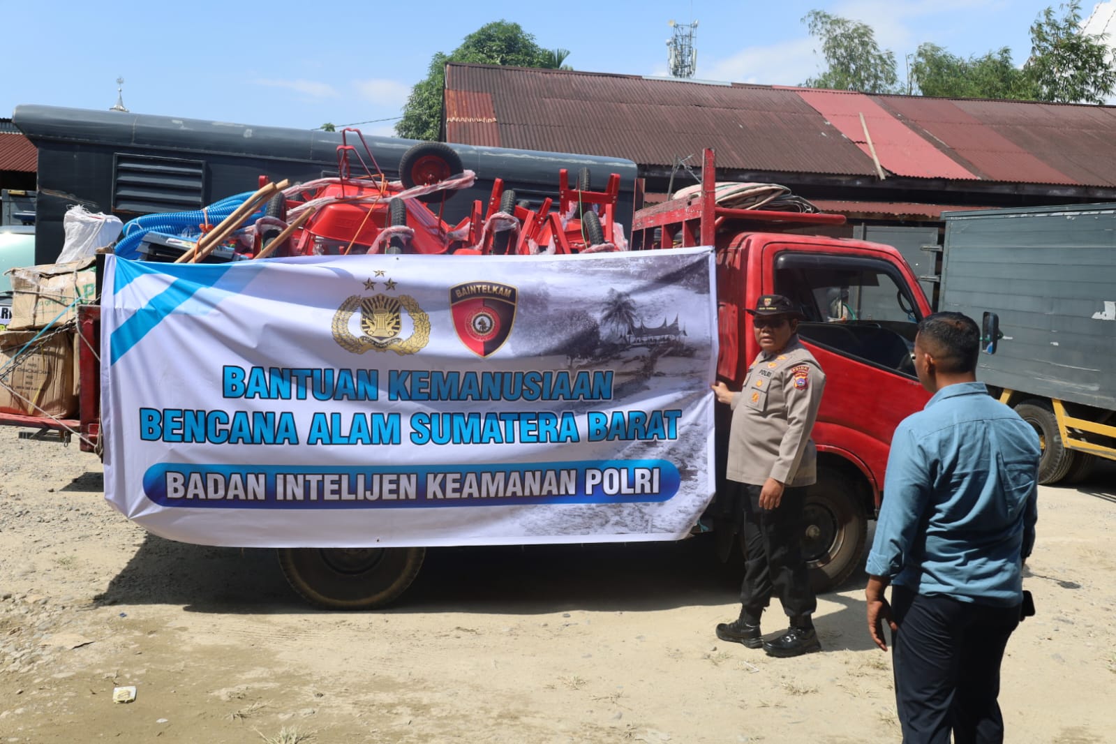 Baintelkam Polri kirim bantuan kemanusiaan ke masyarakat Sumbar