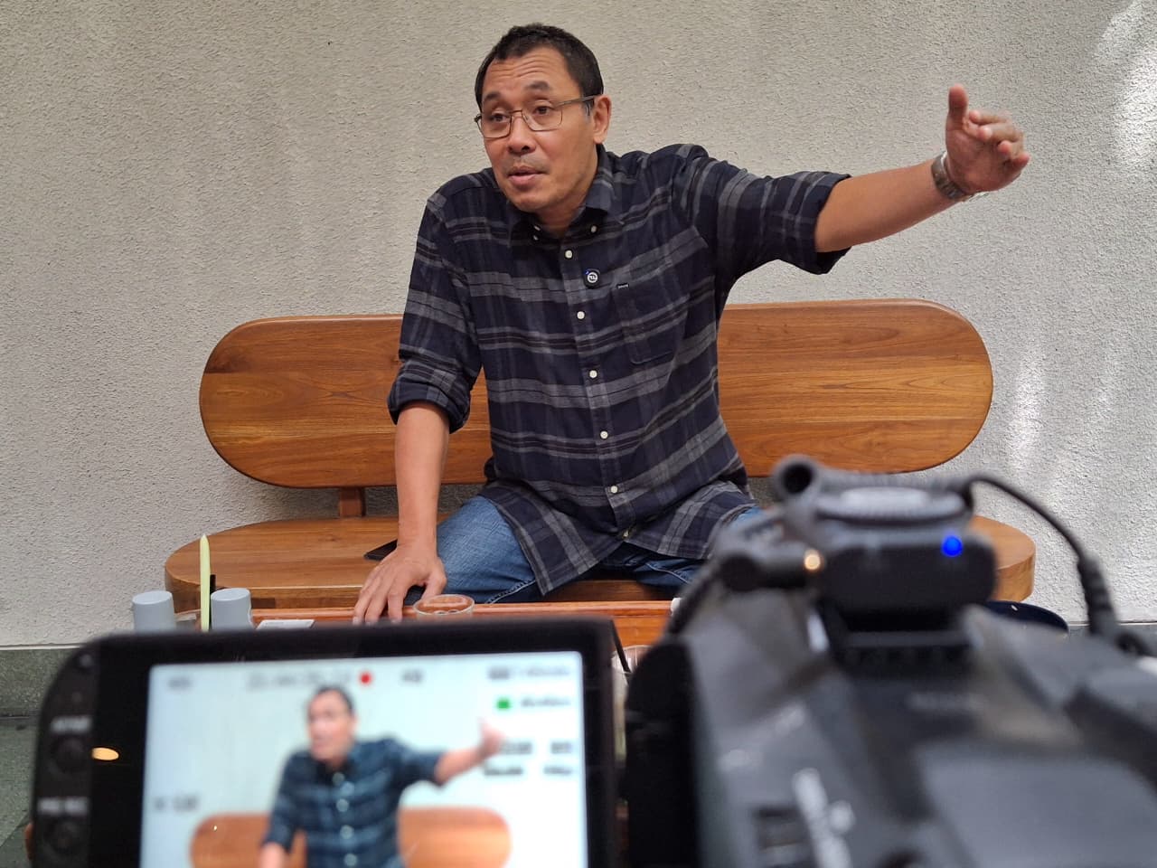 Darmawan Sepriyossa Sentil Rangkap Jabatan: “Jangan Jadi Polisi di Mana-Mana!”