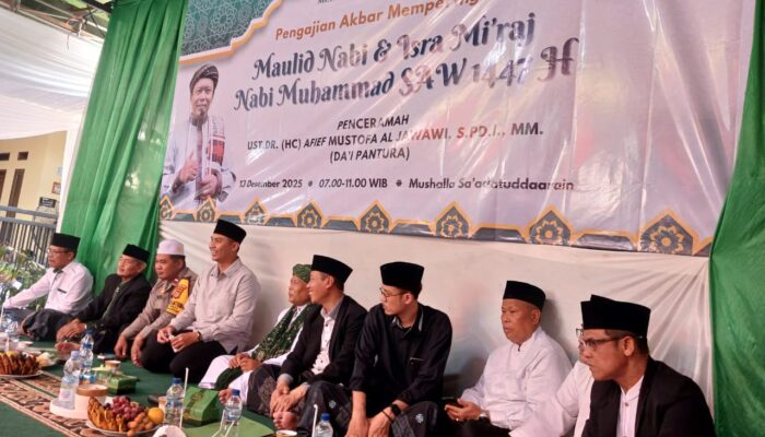 Menyemai Cinta Rasulullah SAW melalui Pengajian Akbar Maulid Nabi dan Isra Mi’raj bersama RW 01 Cipadu