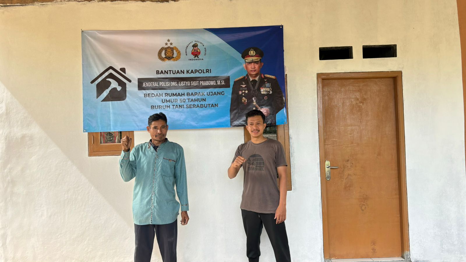 Di Tengah Tugas Negara, Kapolri Bantu Warga Tak Mampu Lewat Program Bedah Rumah
