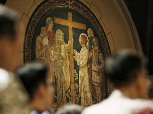 Khidmatnya Misa Pontifikal di Gereja Katedral Jakarta