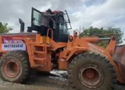 Kapolri Kirim Alat Berat untuk Percepat Pemulihan Jalan, Fasilitas Umum & Rumah Warga Pascabanjir di Kab. Pidie