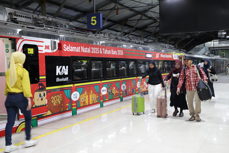 Kereta Api (2)