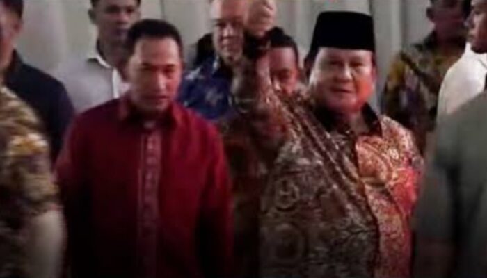 Presiden Prabowo Kunjungi Kapolri di tengah Perayaan Natal
