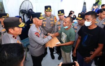 Wakapolri Turun Tangan Dampingi DVI, Serahkan Hasil Identifikasi Korban Bencana