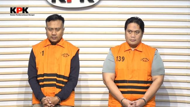 Kepala Kejaksaan Negeri Hulu Sungai Utara Albertinus P Napitupulu dan Kasi Intel Kejari Hulu Sungai Utara Asis Budianto