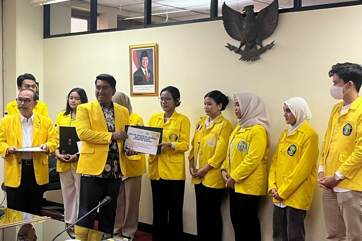 Solidaritas Kampus, 32 Mahasiswa UI Terdampak Bencana Sumatera Terima Bantuan Pendidikan