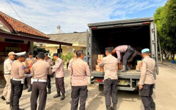 SLOG Polri Terbangkan 2.000 Selimut dan Obat-Obatan ke Aceh