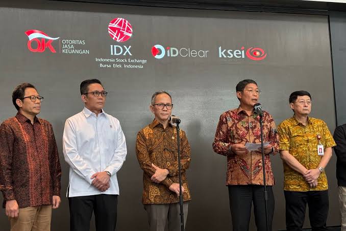 Gempar! Bos BEI & 4 Pejabat OJK Mundur Sekaligus — Tanggung Jawab Atas Anjloknya IHSG ?