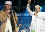 Habib Rizieq & Habib Bahar Sentil Pandji soal Materi “Mens Rea”: Kritik Pemerintah Silakan, Salat Jangan Dijadikan Candaan!