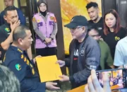 Biddokes Polda Sulsel Serahkan Jenazah Florencia, Pramugari Pesawar ATR 42-500 ke Keluarga