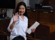 Jalan Panjang Laras Faizati Khairunnisa, Ditangkap hingga Vonis Bebas Bersyarat