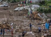Longsor Bandung Barat: 25 Korban Ditemukan, 65 Orang Diduga Masih Tertimbun