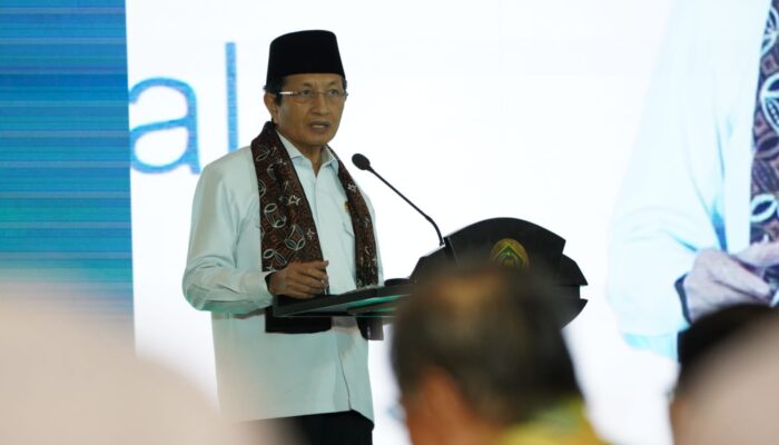 Menag Ajak Umat Peduli Alam dan Sosial lewat Nilai Salat