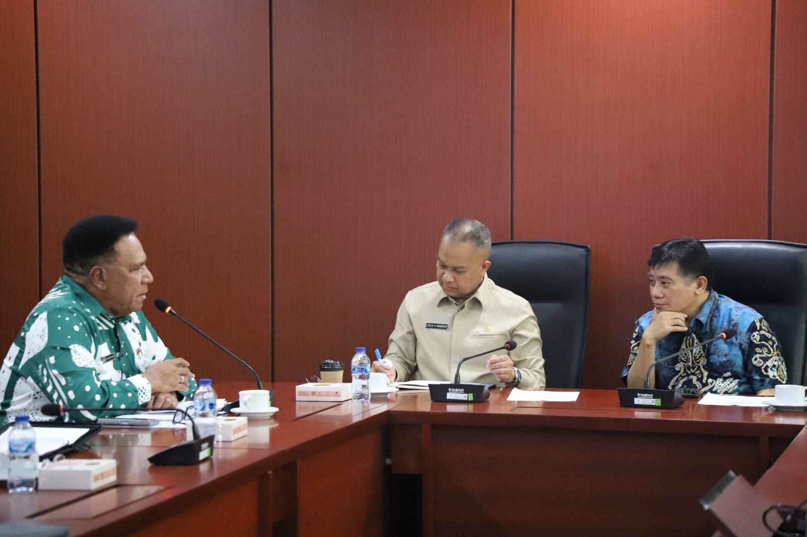 Papua Belum Sejahtera, Waterpauw Dorong Pemerintah Fokus pada Kemiskinan Ekstrem Paulus Waterpauw - Komite Eksekutif Papua (KEP), koordinasi dengan Kementerian PPN/Bappenas di Jakarta