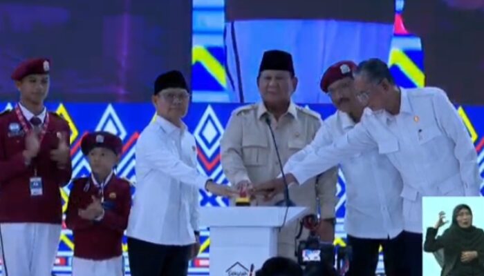 Presiden Prabowo Resmikan 166 Sekolah Rakyat, 104 Sekolah Permanen Mulai Dibangun