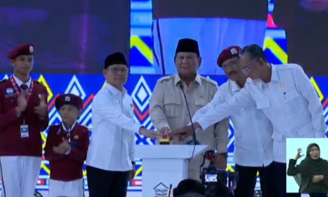 Presiden Prabowo Resmikan 166 Sekolah Rakyat, 104 Sekolah Permanen Mulai Dibangun