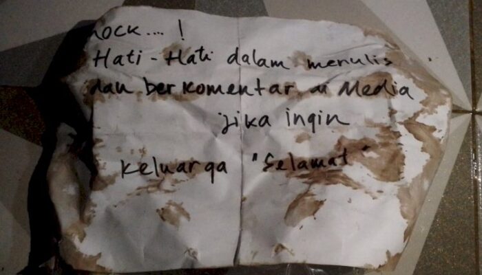 Uchok Sky Khadafi Diteror Paket Ayam Tanpa Kepala di Bekasi