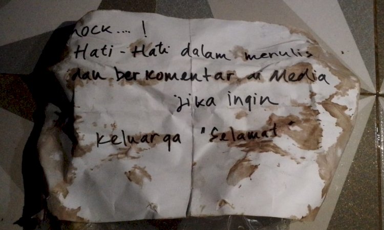 Uchok Sky Khadafi Diteror Paket Ayam Tanpa Kepala di Bekasi