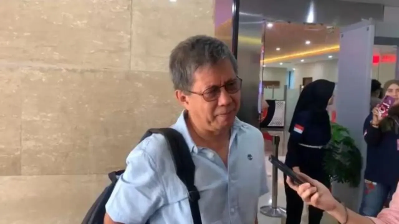 Rocky Gerung Absen Jadi Saksi Bagi Roy Suryo Cs