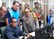 Monitoring Arus Balik di Jatiasih, Wakapolri Pastikan Nataru Aman Kondusif