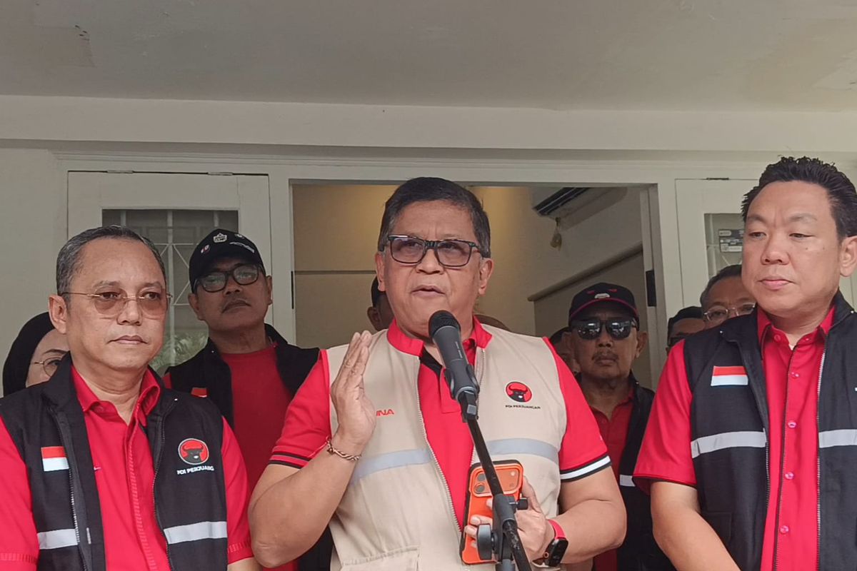 Dirut BEI & 4 Petinggi OJK Mundur di Tengah IHSG Ambruk, Hasto: Negara Harus Solid Hadapi Krisis