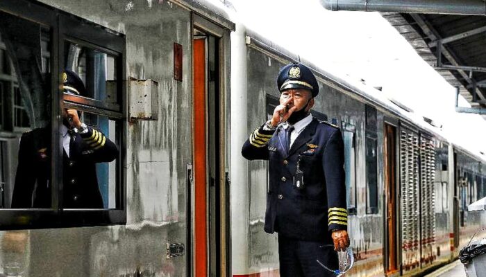 Harga Tiket Kereta Lebaran Naik Tajam, KAI Janjikan Diskon dan Kereta Tambahan