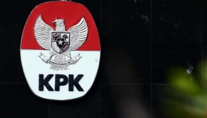 Akankah KPK Periksa Menhut Raja Juli Antoni?