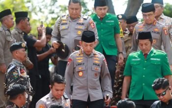Momen Kapolri bersama GP Ansor - Banser