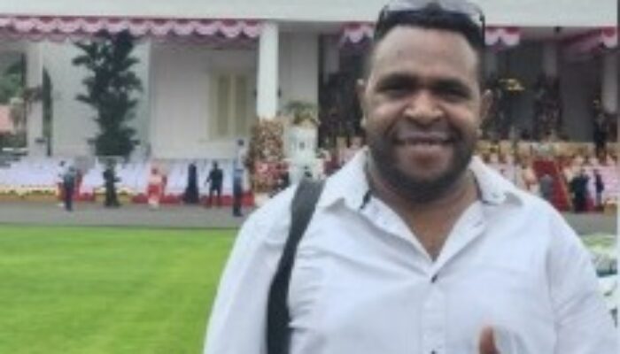 Charles Kossay: Dukung Polri di Bawah Presiden dan Program MBG Terus Dilanjutkan